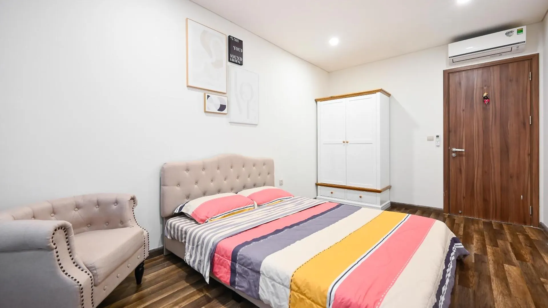 Khoahome Ha Do Q10 2Pn-3Pn 2Wc Ho Chi Minh City Apartment